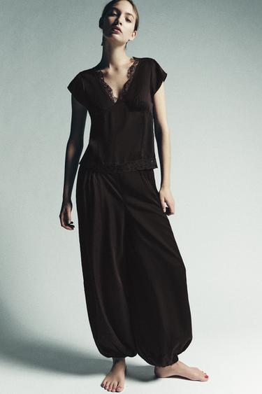 TOP LYOCELL 100% ENCAJE - Marrón de Zara