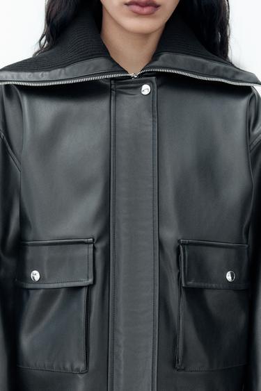 CAZADORA EFECTO PIEL BOLSILLOS - Negro de Zara