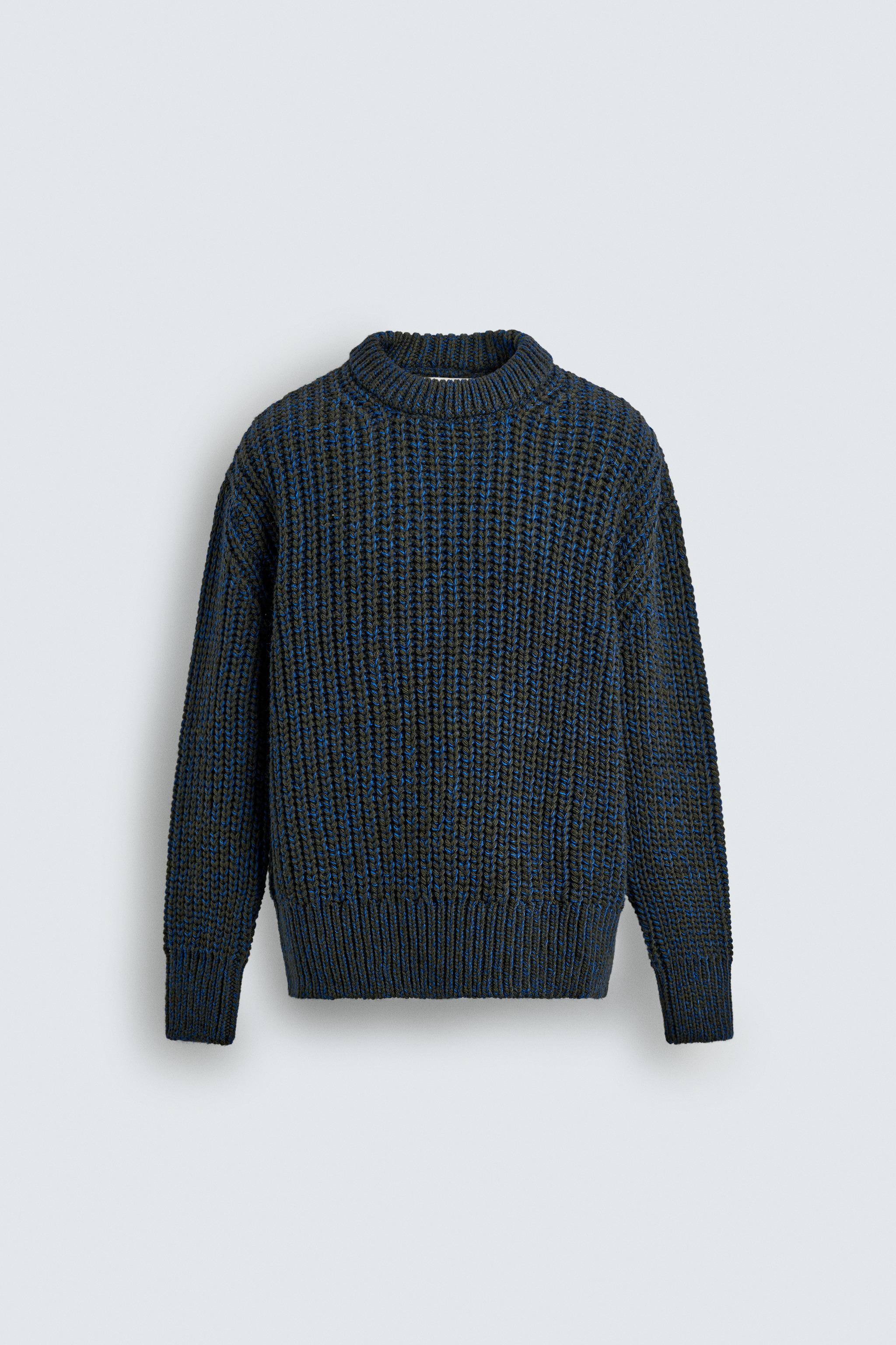 VOLUME TEXTURED JUMPER
