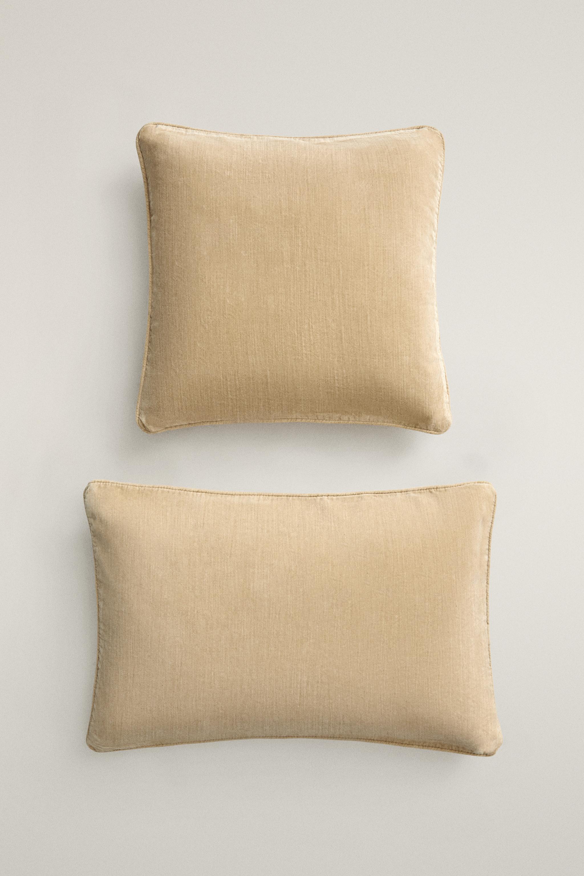 VELVET THROW PILLOW COVER — Vanilla