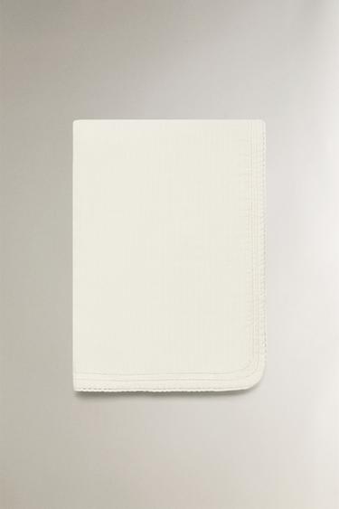 COUVERTURE BÉBÉ GAZE DENTELLE - Écru de Zara - Image 3