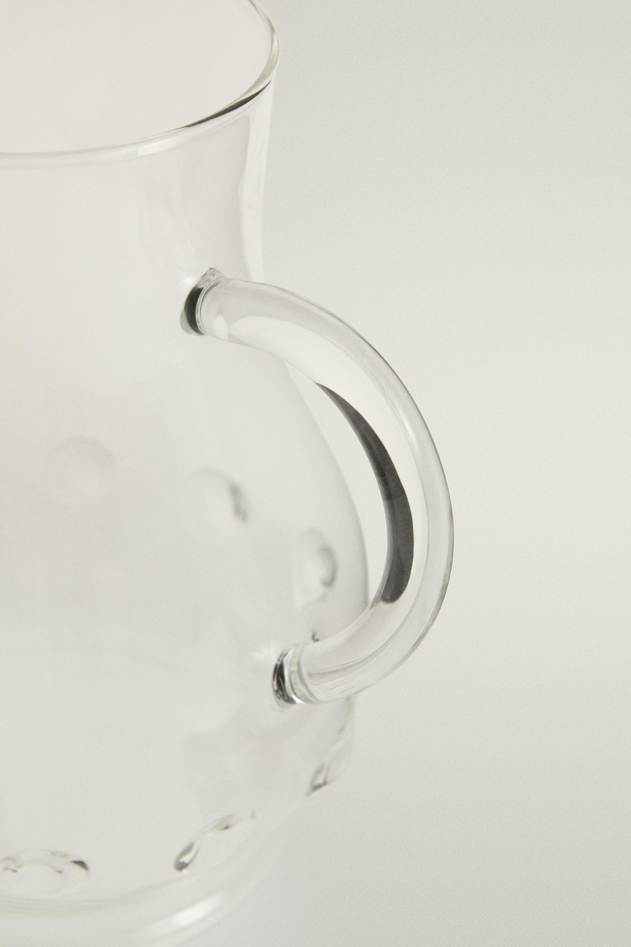 BOROSILICATE PITCHER WITH DOTS