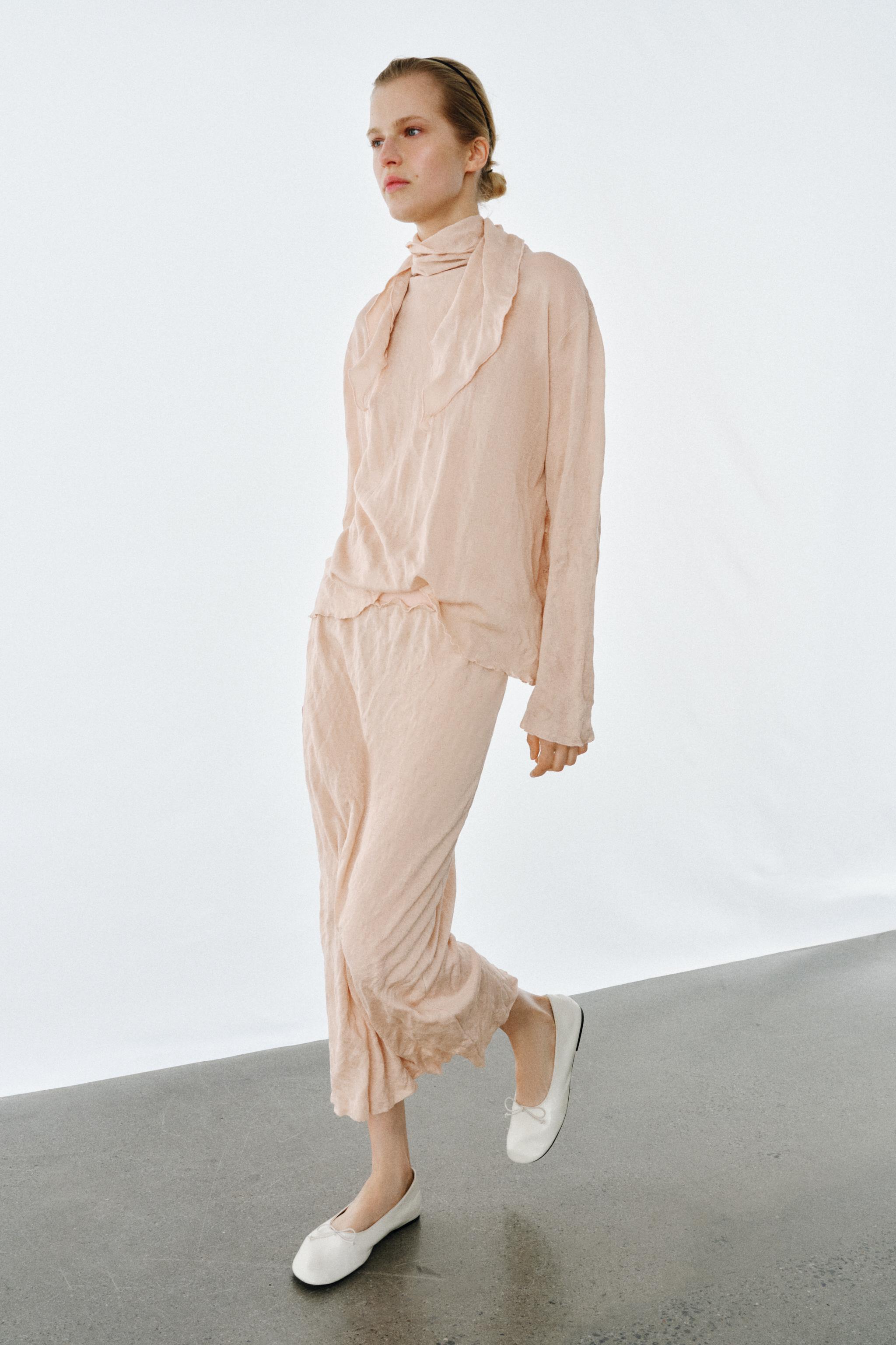 リンクルエフェクトニットミディスカート - ピンクベージュ | ZARA