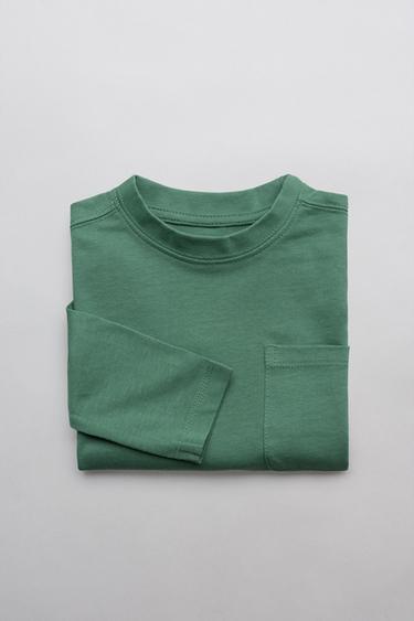 CAMISETA LISA COM BOLSO - Verde da Zara