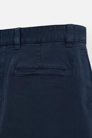 CHINO-BERMUDAS IM REGULAR FIT - Marineblau von Zara