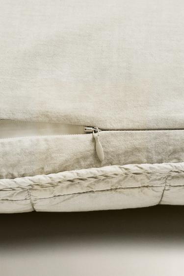 WASHED COTTON QUILTED CUSHION COVER (180 THREAD COUNT) - Oyster-white by Zara - Image 3