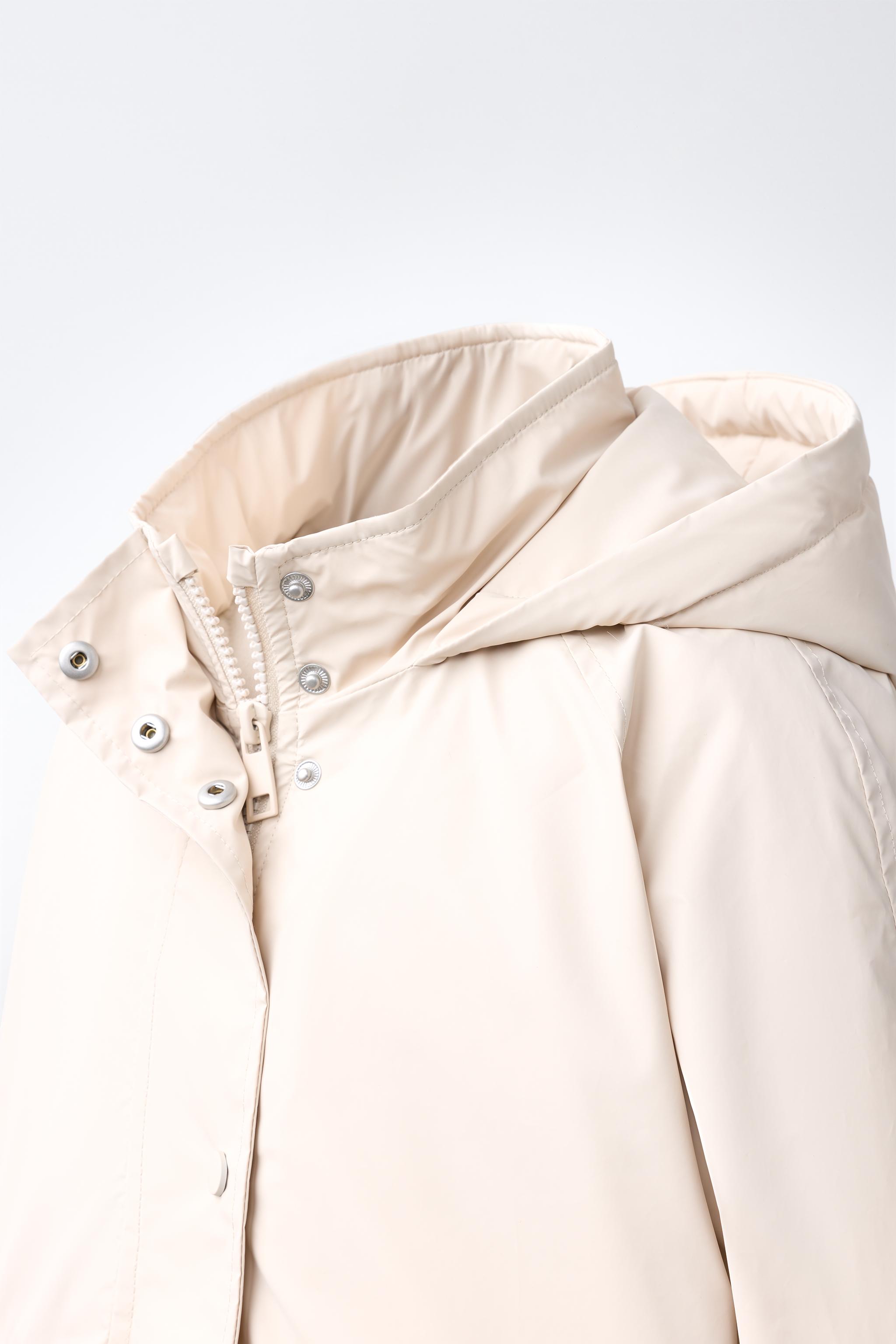 WATER-RESISTANT RUBBERIZED RAINCOAT