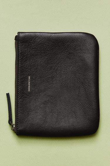 "EMERGENCY BAG" LEATHER WASH BAG - Brown / Green by Zara