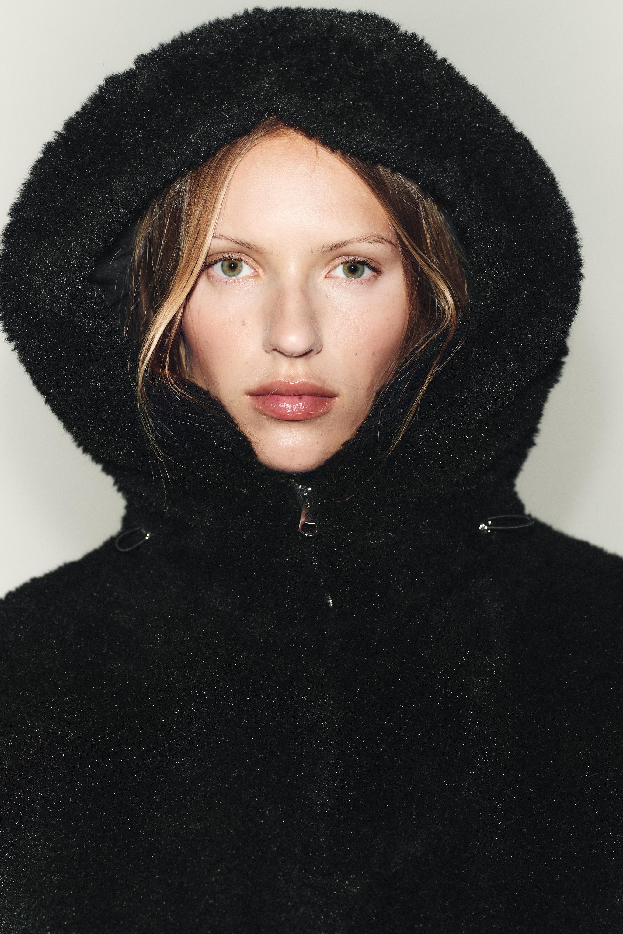 SHEARLING HOODED BOMBER JACKET WITH THERMAL INSULATION