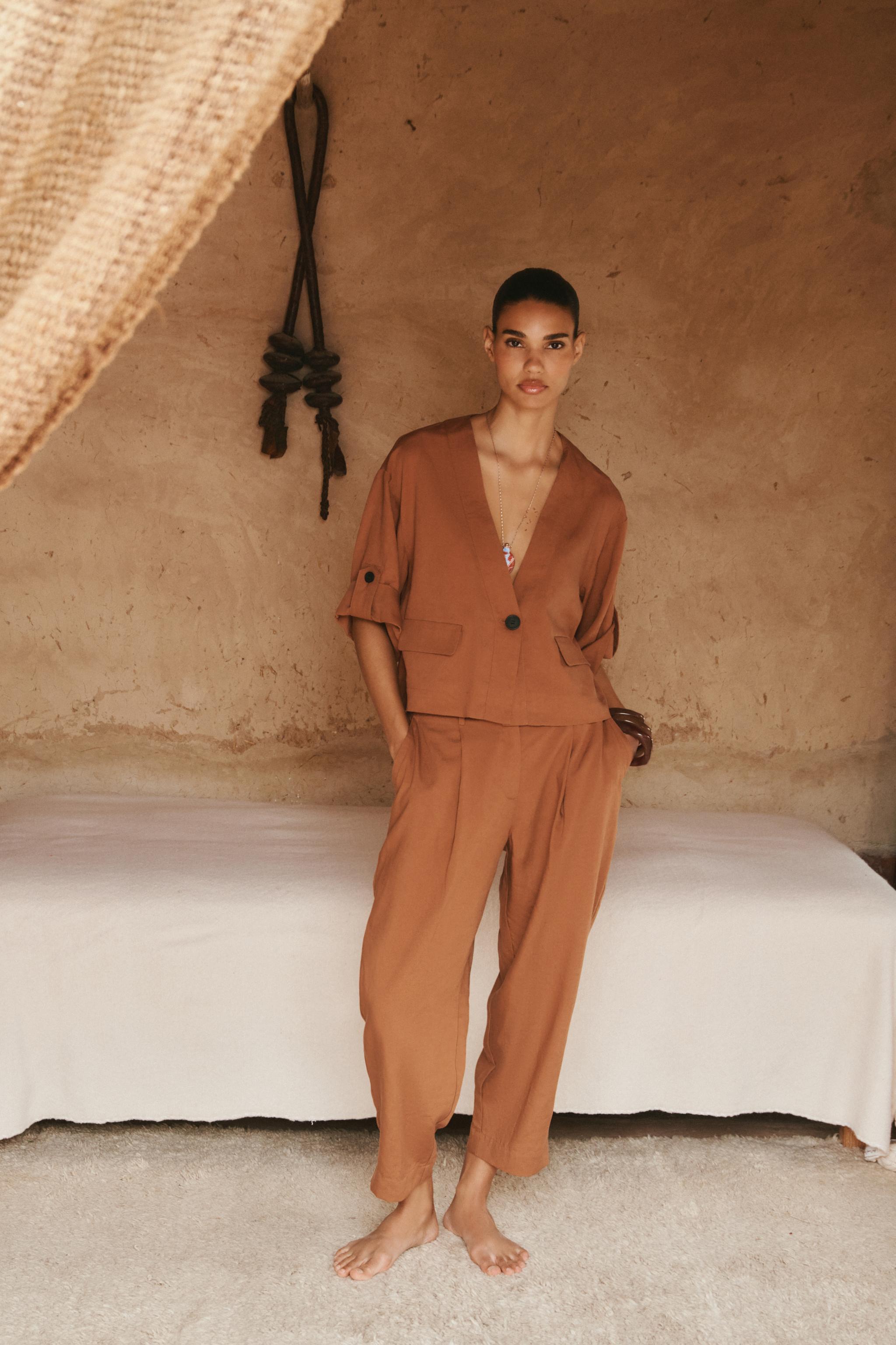 ダーツ入りゴムウエストパンツ - サンド | ZARA Japan / 日本