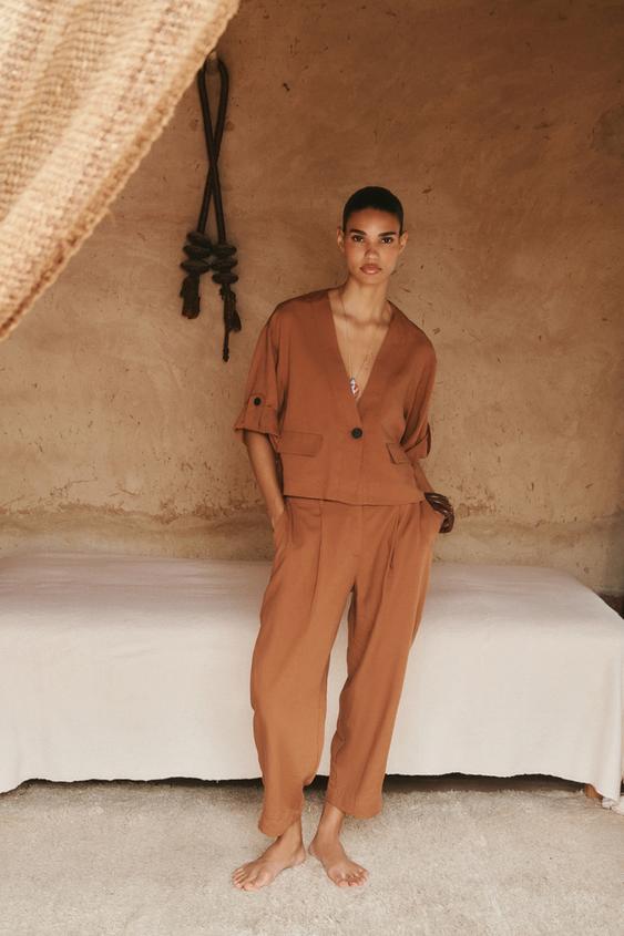 PLEATED ELASTIC WAIST PANTS