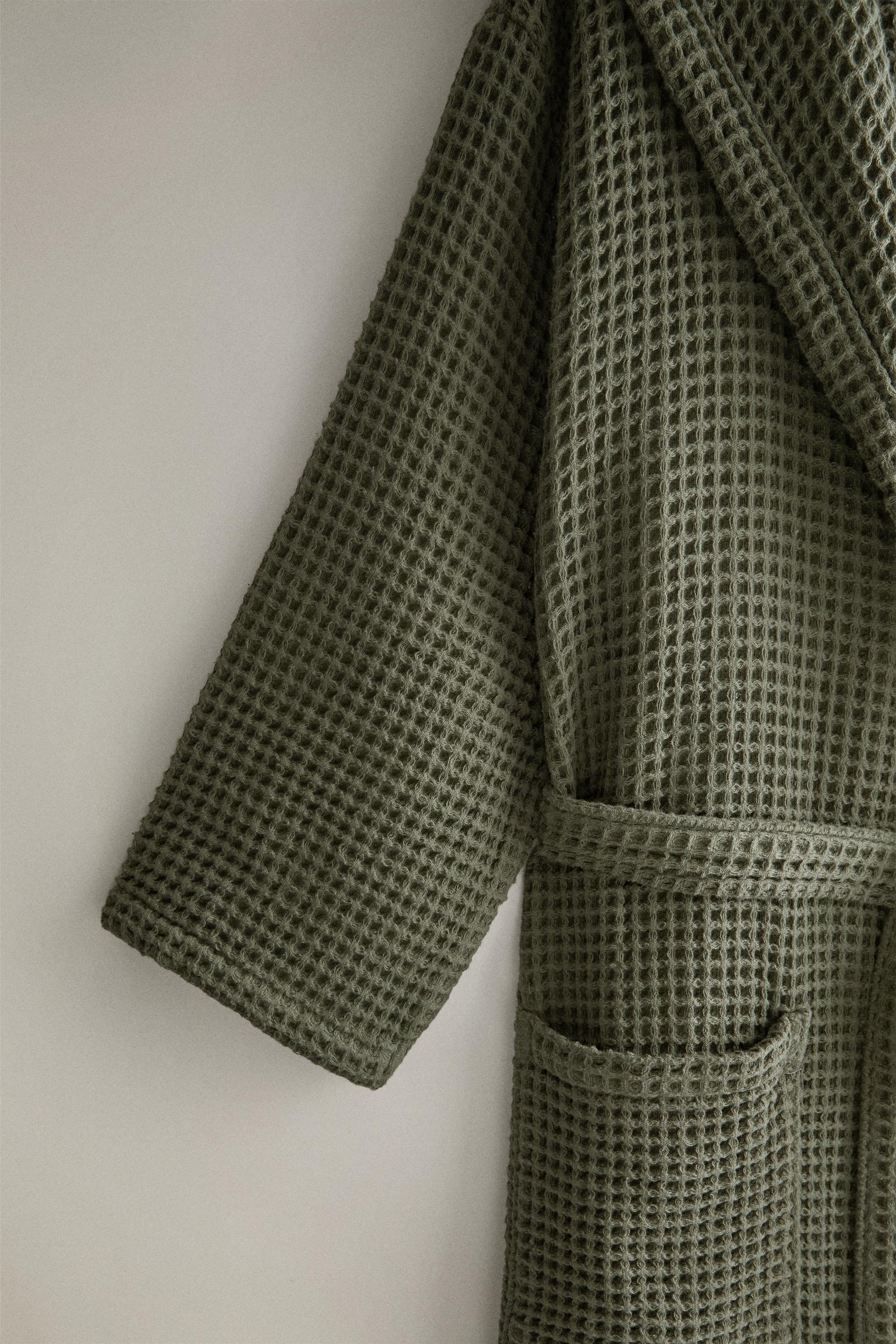 WAFFLE-KNIT COTTON BATHROBE