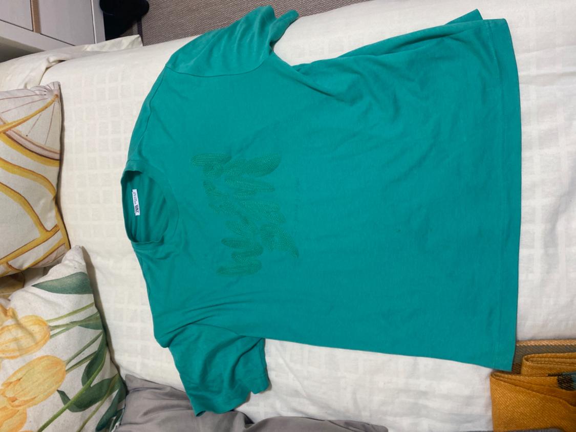 T-SHIRT WITH EMBROIDERED SLOGAN