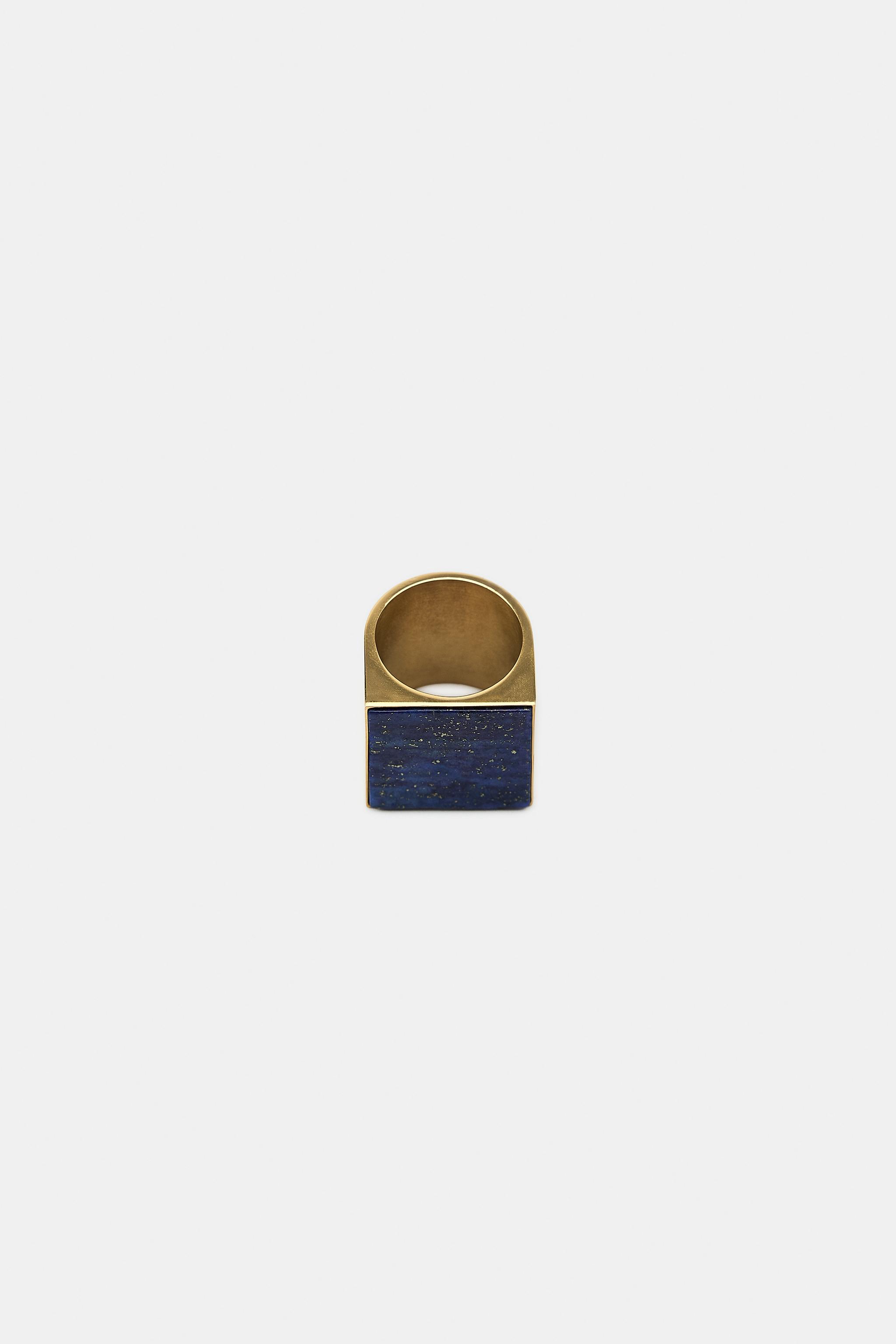 STONE SIGNET RING