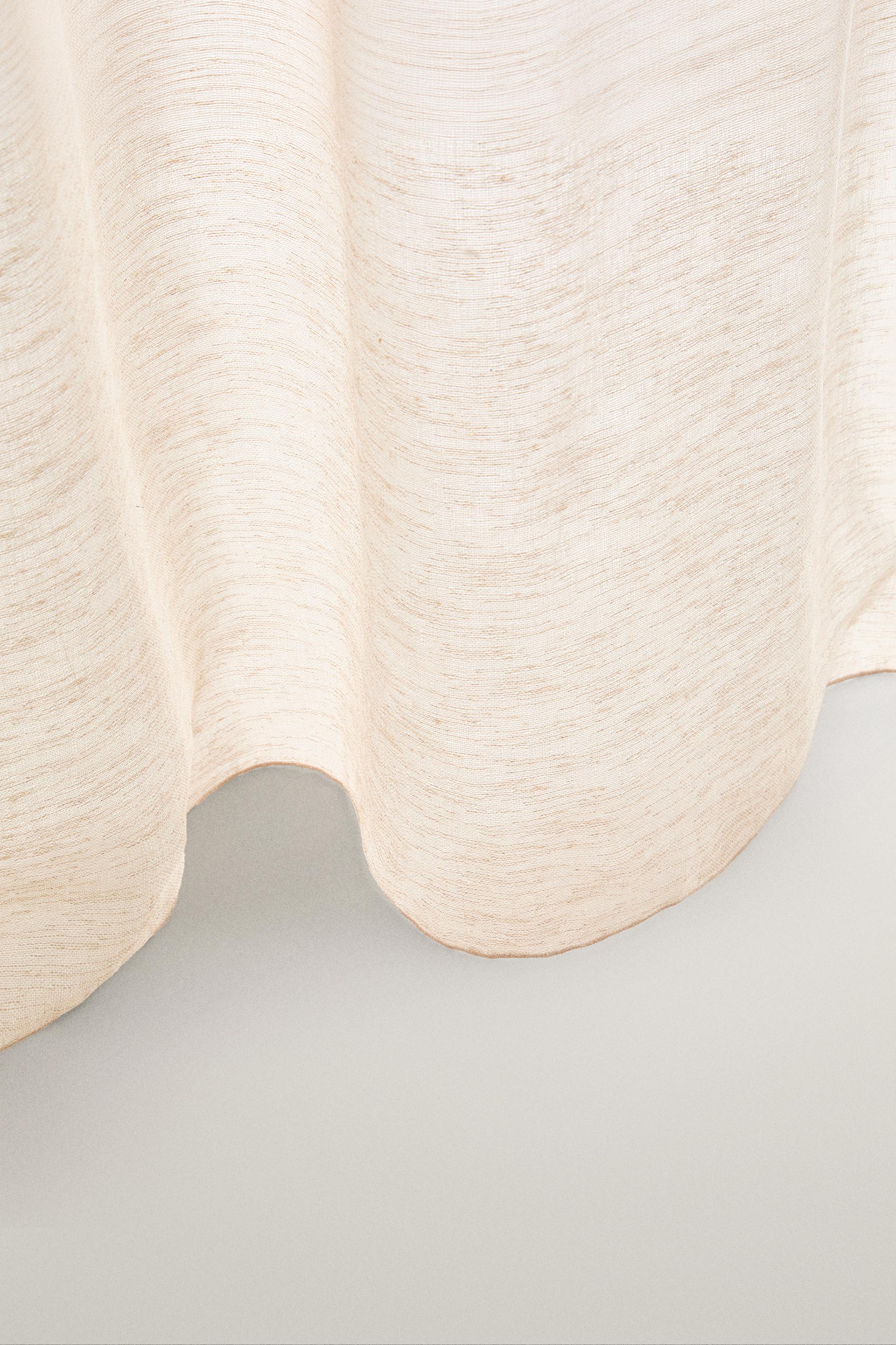 SHEER DOUBLE-WIDTH CURTAIN WITH LOW FILTRATION
