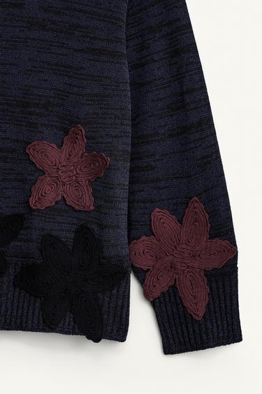 PULL COUPE DÉCONTRACTÉE À FLEURS - Bleu marine de Zara - Image 7
