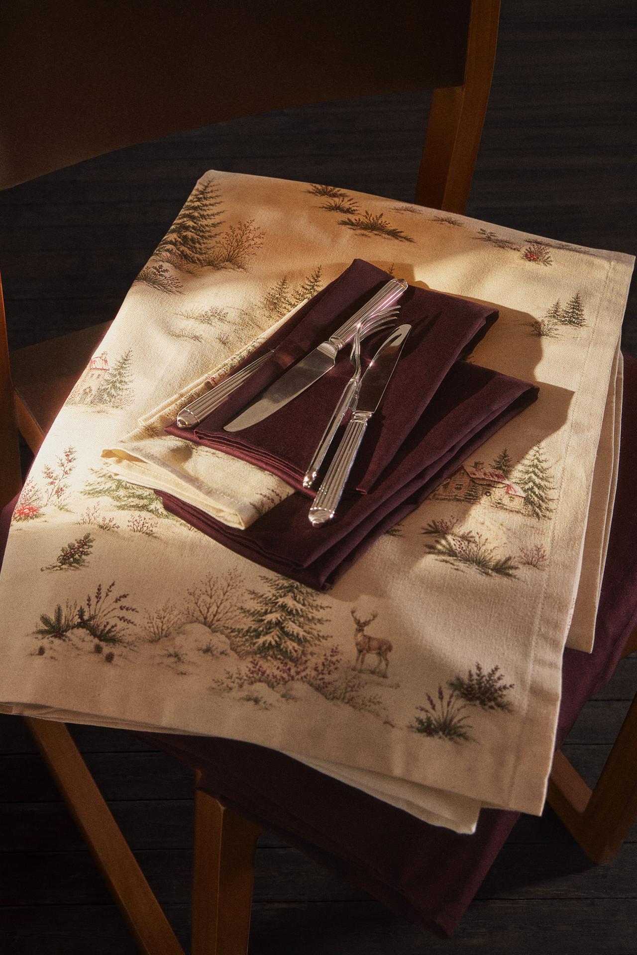 COTTON TOILE DE JOUY CHRISTMAS TABLECLOTH — Light beige