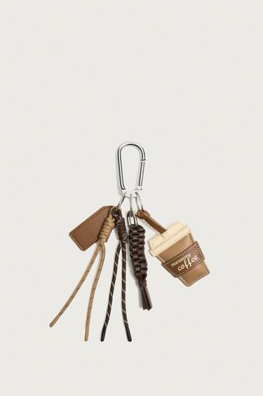 MULTI-CHARM KEYRING - Brown by Zara
