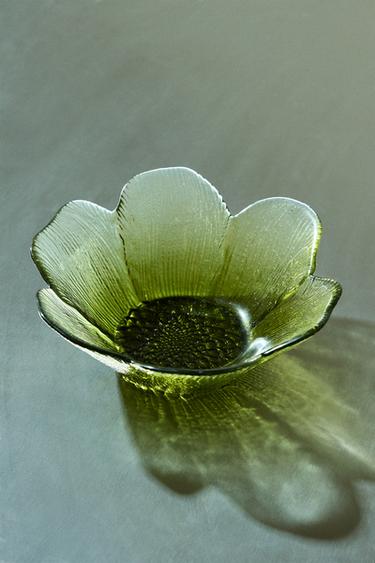 GLASS BOWL WITH RAISED FLORAL DESIGN - Зелений Zara