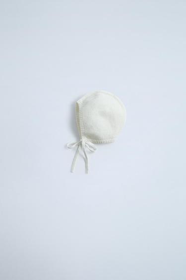 100% CASHMERE BONNET - Ecru by Zara