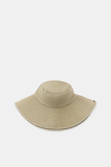 100% COTTON BUCKET HAT - Light khaki by Zara