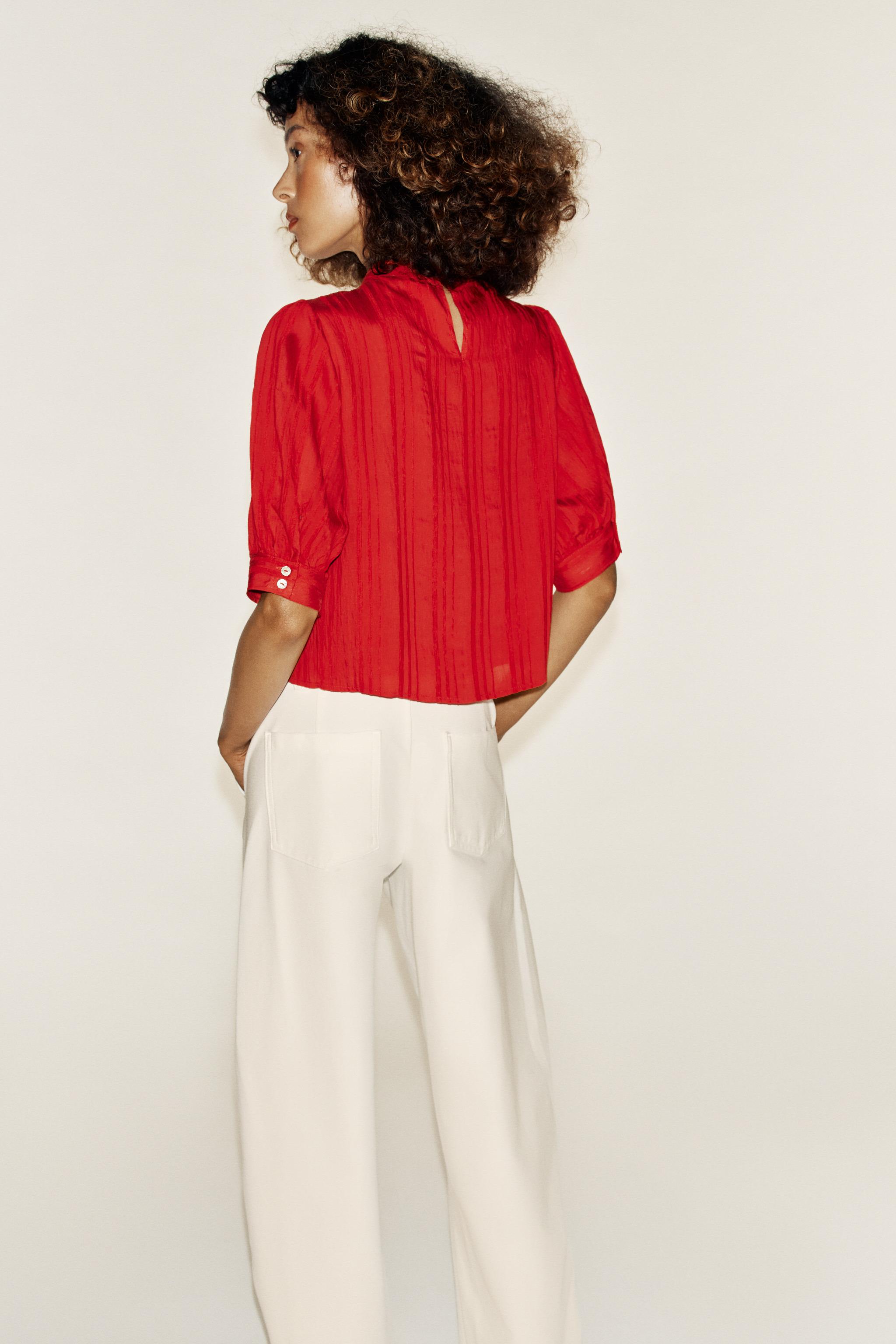 ROMANTIC LACE-TRIM BLOUSE