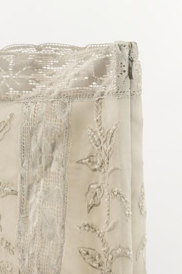 JUPE EN ORGANZA BRODERIES FANTAISIE - Ivoire de Zara - Image 3