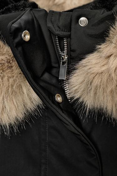 VESTE REMBOURRÉE À CAPUCHE EFFET FOURRURE DÉPERLANTE ET COUPE-VENT - Noir de Zara - Image 3