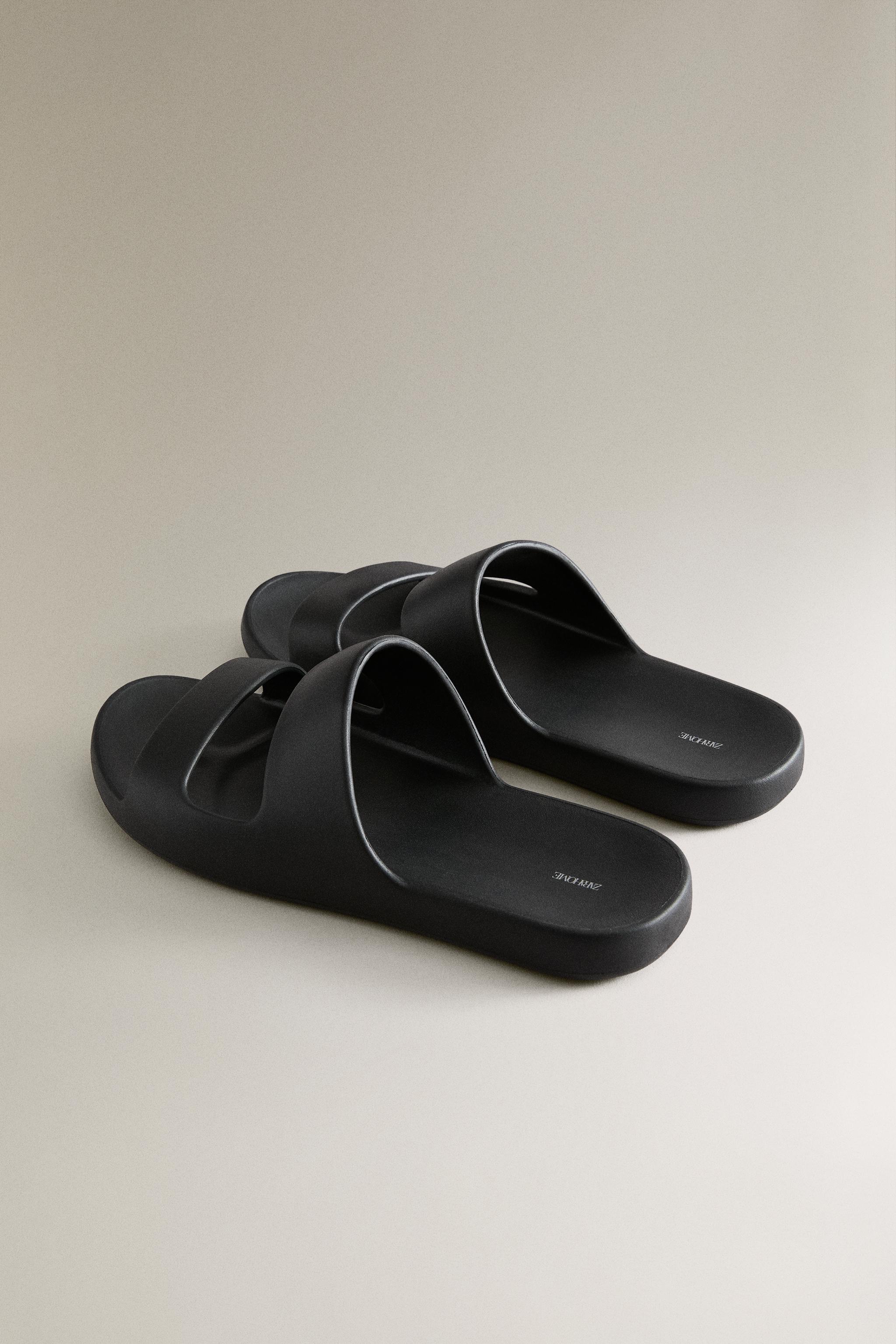 RUBBERISED FLAT SANDALS