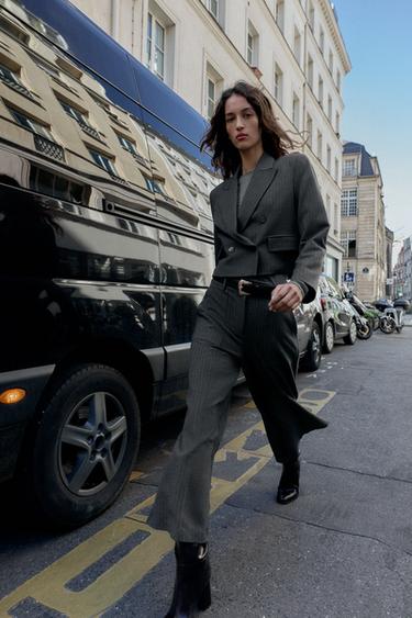 VESTE COURTE À BOUTONNAGE CROISÉ ET RAYURES CRAIE - rayures de Zara - Image 0