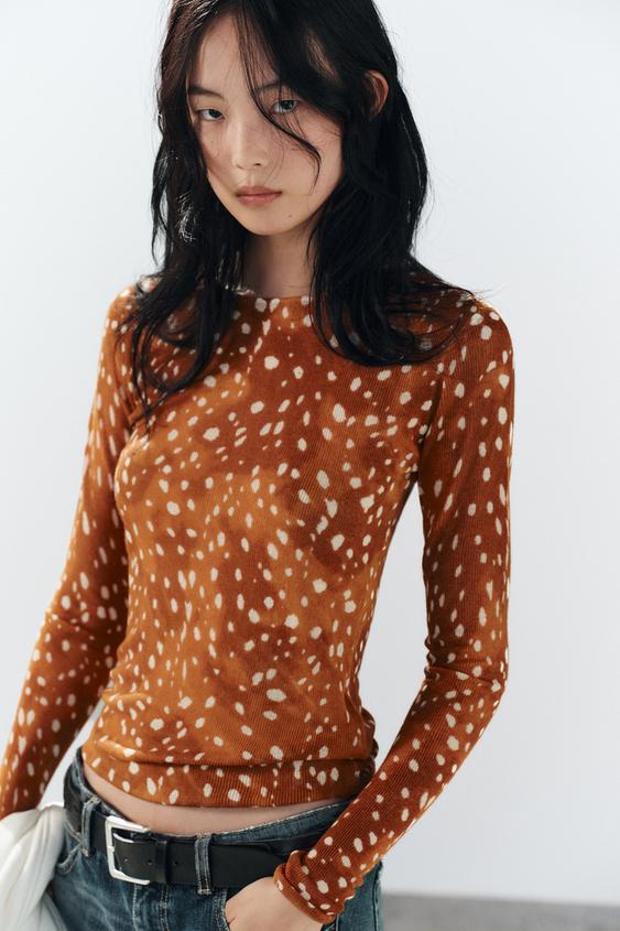TOP EN MAILLE À IMPRIMÉ ANIMALIER - unique de Zara - Image 2