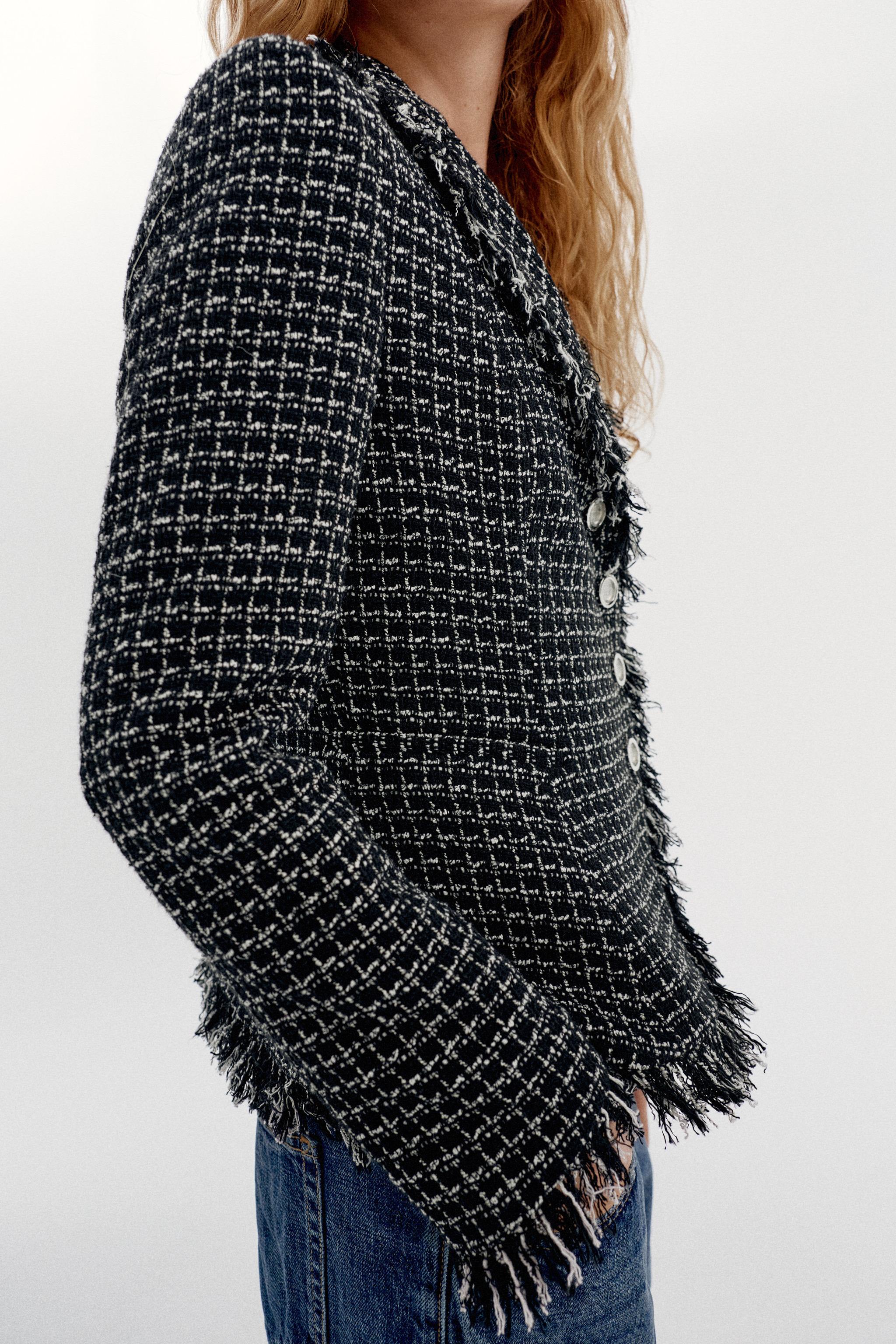 STRUCTURED FRAYED BLAZER
