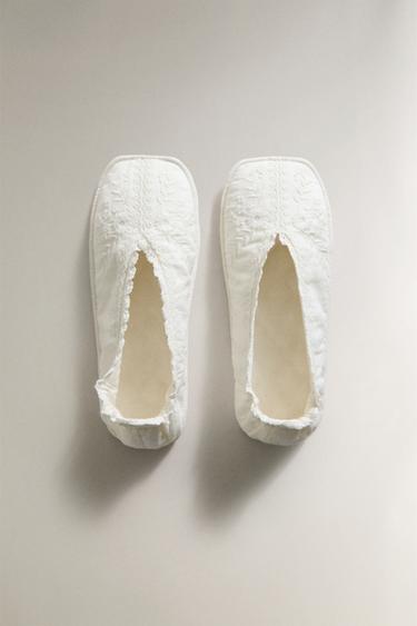 FOLDABLE LACE TRAINERS - Ivory by Zara - Image 0