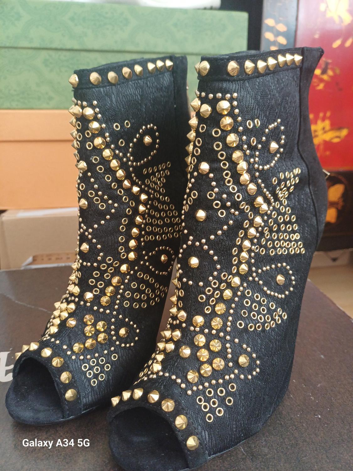 BOTIN TACHUELAS - Image 3