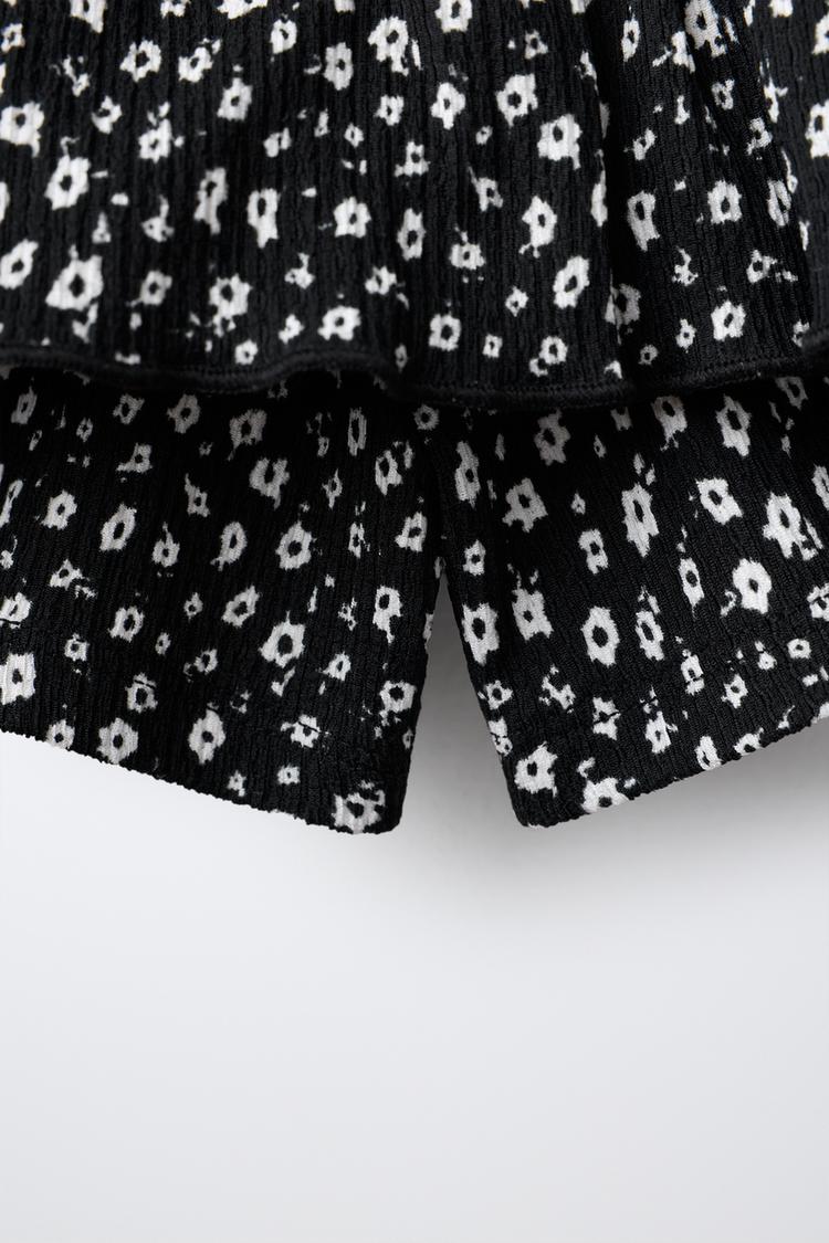 FALDA PANTALÓN CON VOLANTES ESTAMPADA 4