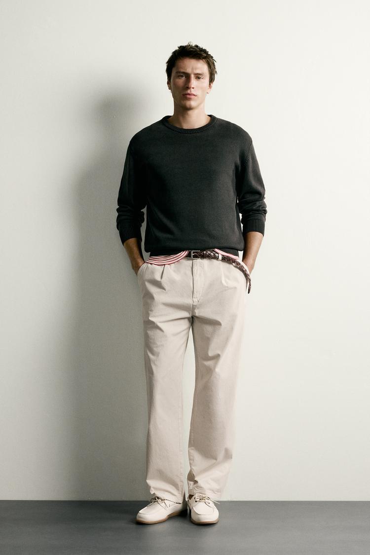 STRAIGHT-LEG PLEATED CHINOS
