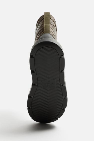 BOTTES MATELASSÉES - Kaki clair de Zara - Image 7