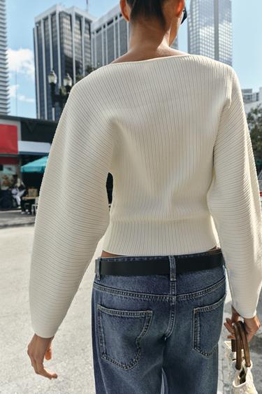 PULL EN MAILLE CÔTELÉE À MANCHES AMPLES - Écru de Zara - Image 3