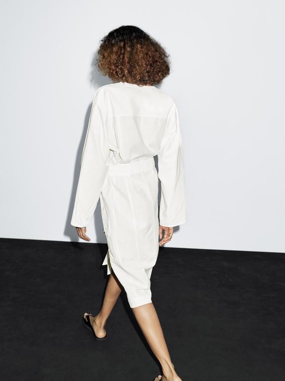 Shirt dress with contrast buttons