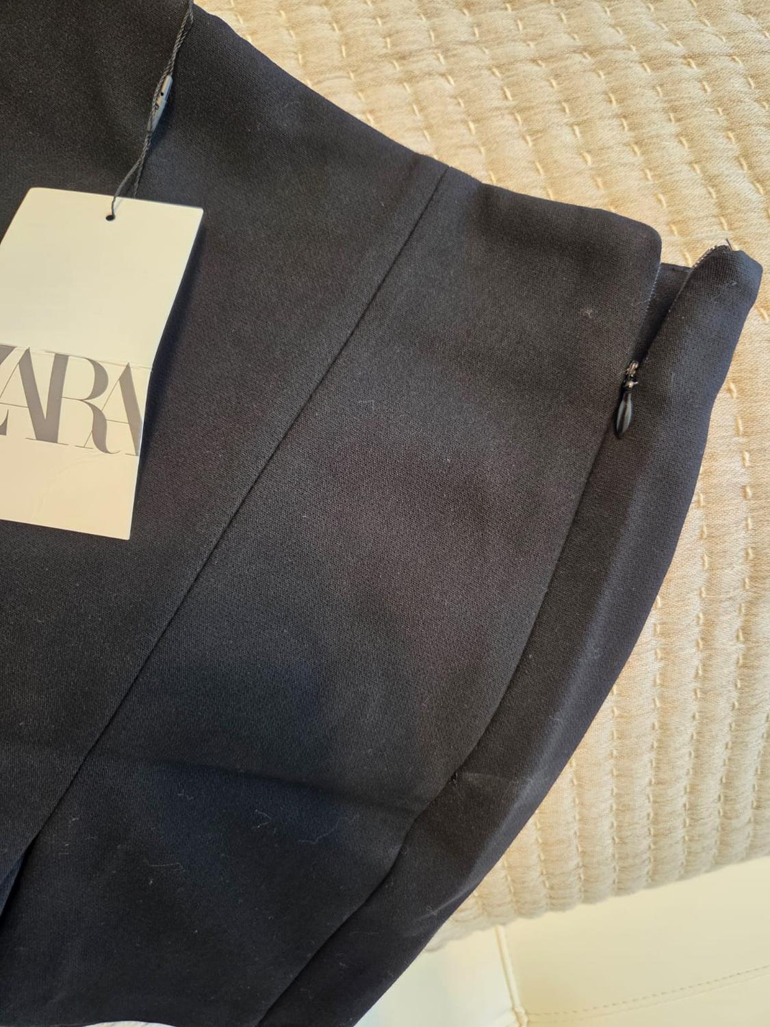SLIT HEM SKORT - Image 3