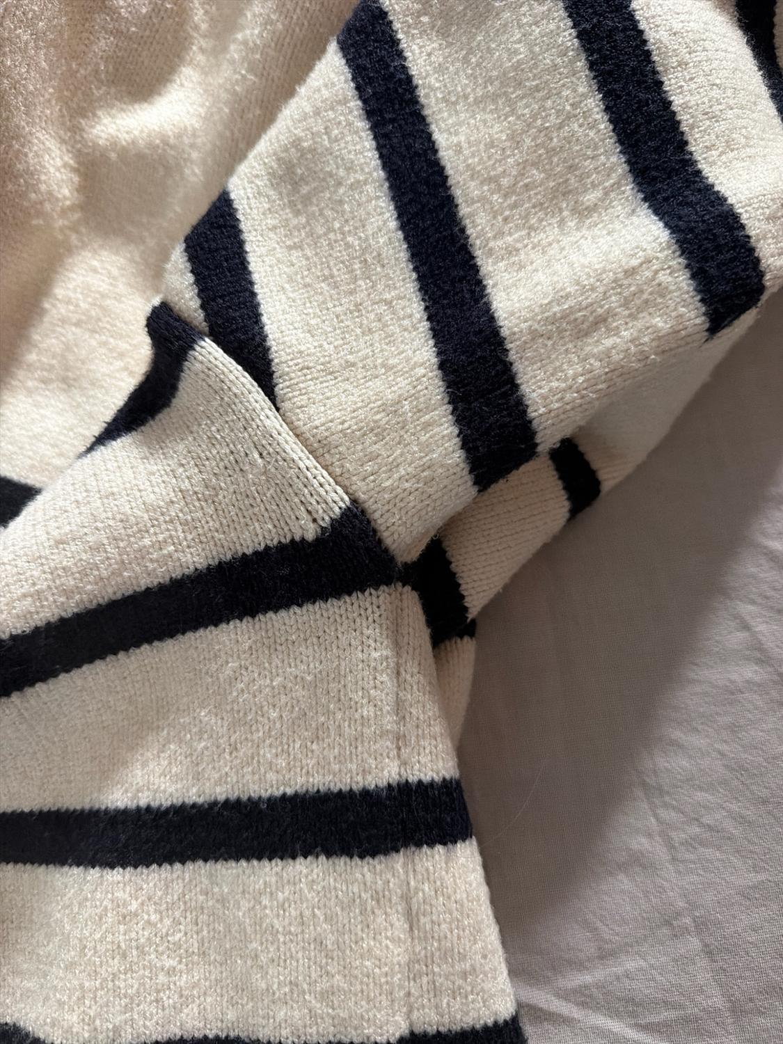 STRIPED KNIT CARDIGAN - Image 10