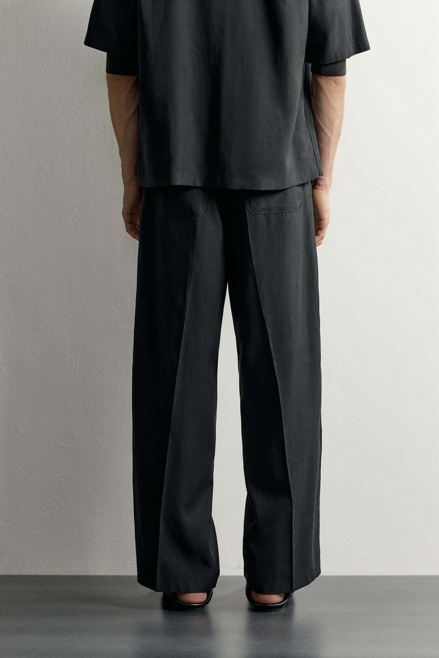 Мужские брюки Zara Pleated Fluid Trousers, цвет: Чёрный — фото 3
