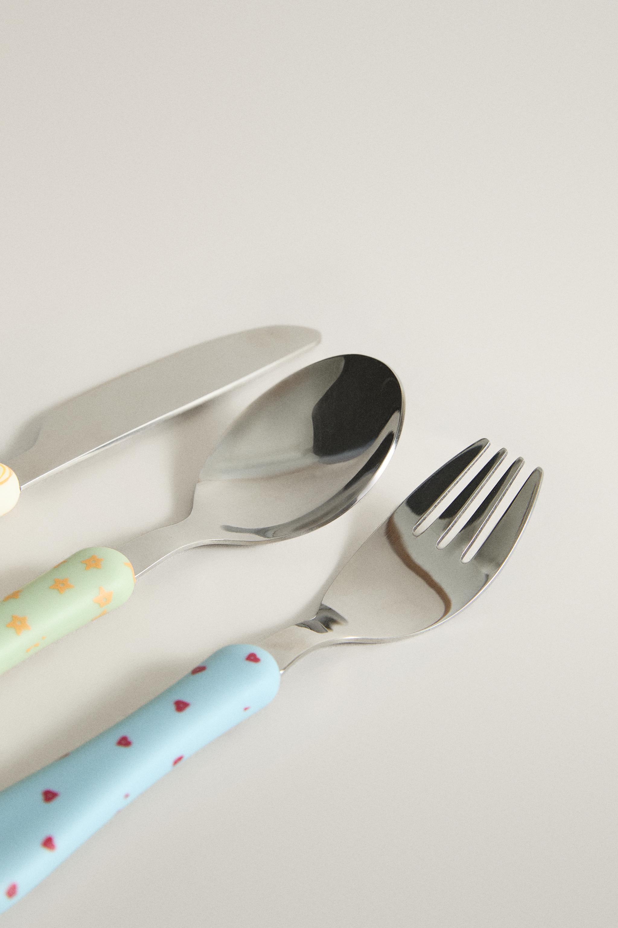 KIDS' RAINBOW, HEART AND STAR FLATWARE SET