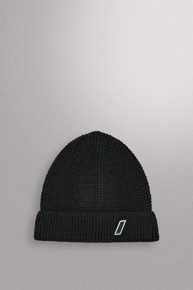 ZARA WAFFLE TEXTURE KNIT BEANIE