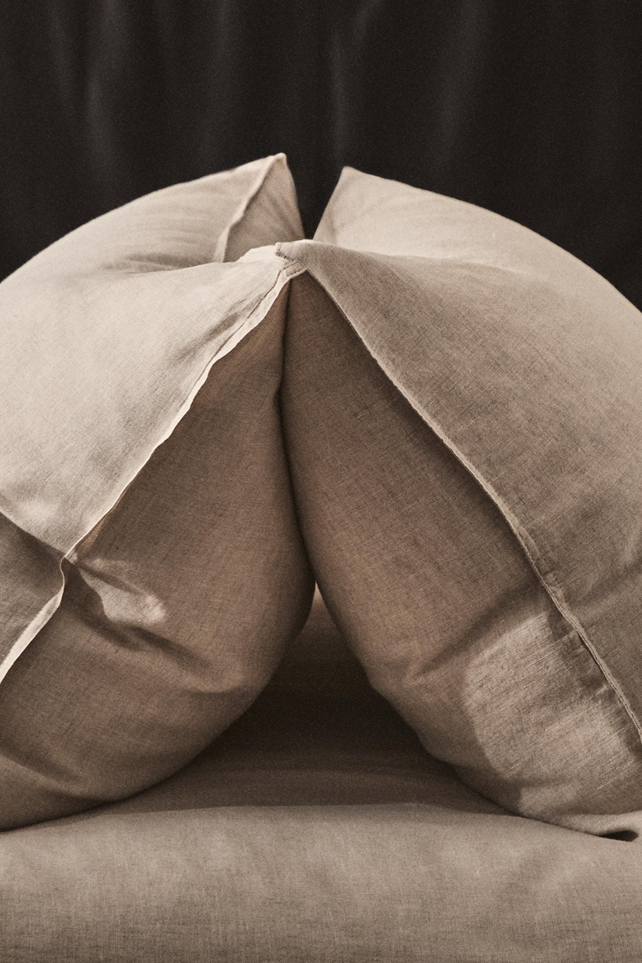 WASHED LINEN PILLOWCASE (160 GxM²)