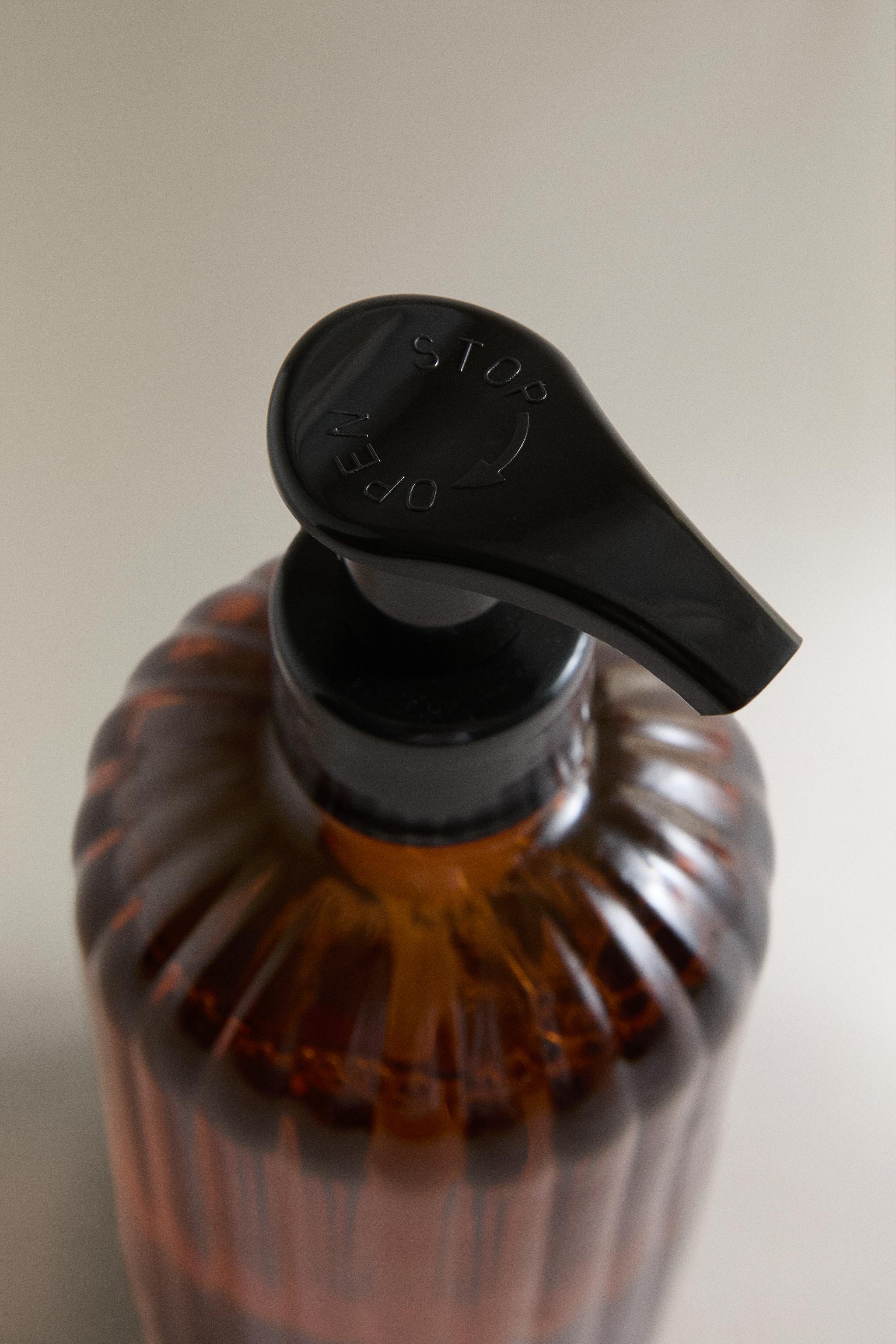 (4800 ML) PUMPKIN SPICE HAND SOAP — Pumpkin
