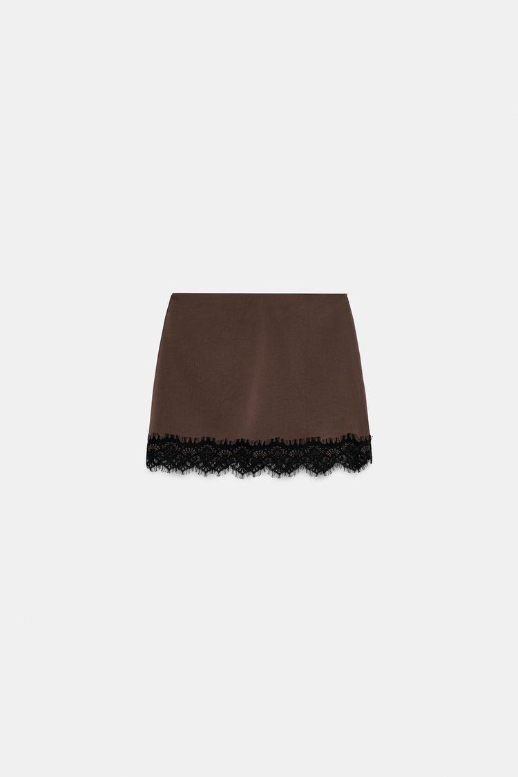 Falda short con dobladillo de encaje 3