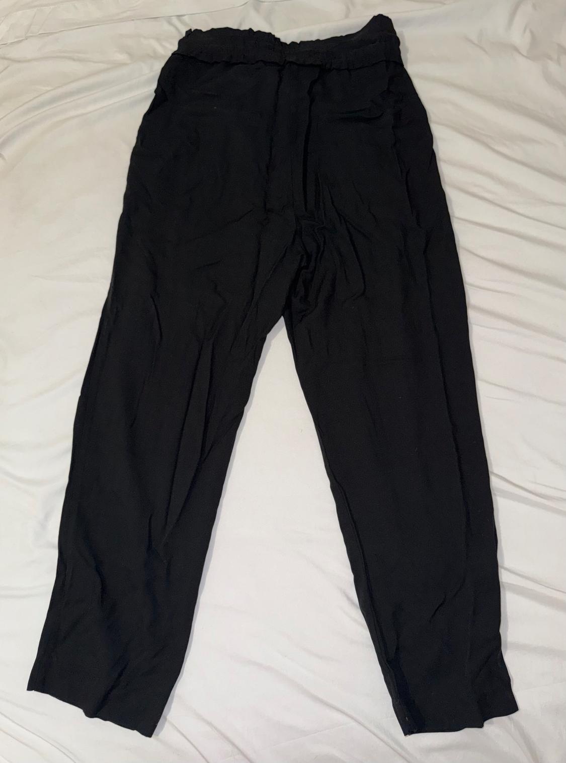 PANTALÓN FLUIDO CON CORDONES - Image 2