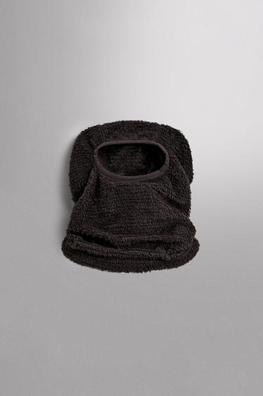 FAUX FUR TEXTURED FLEECE BALACLAVA - Dark brown by Zara