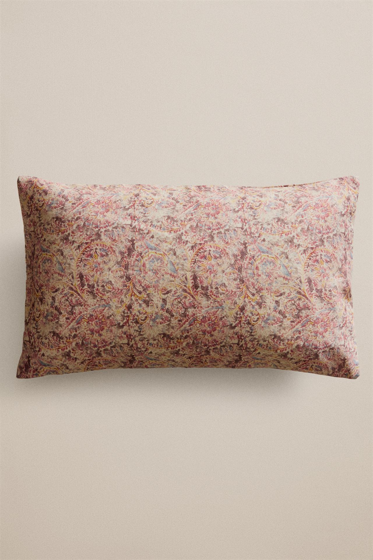 FLORAL THROW PILLOW COVER — Pink
